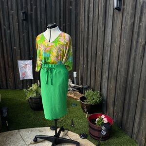Classic Concepts Green Midi Pencil Skirt with Tie Front